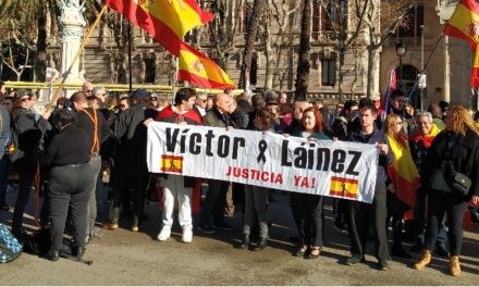 Clamor en Barcelona contra la condena al asesino de Víctor Laínez