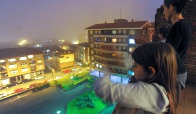 «Portadores de virus» por Elena Pérez