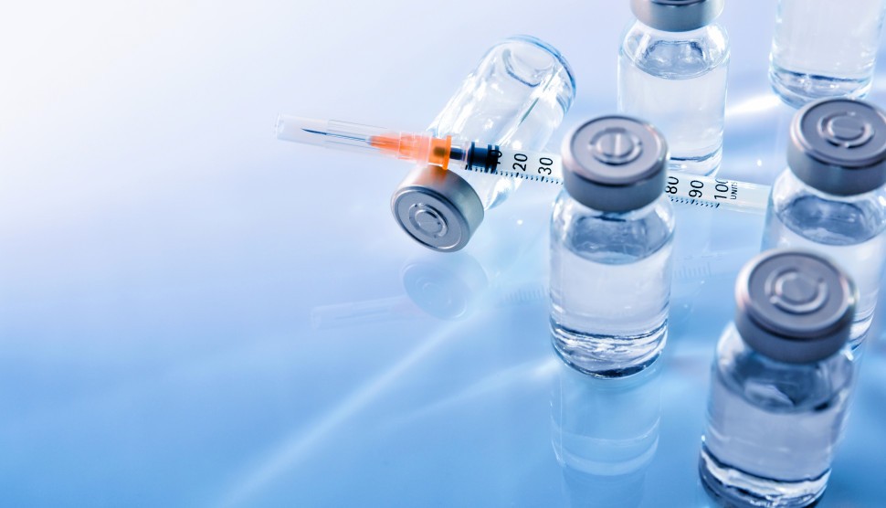Vacunaciones masivas (inmunizaciones al ritmo de la nefasta democracia)