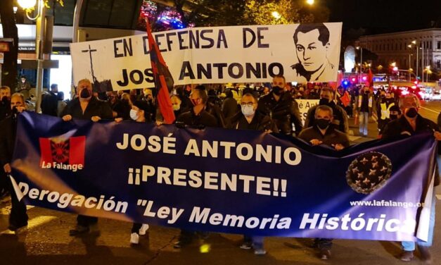 La Falange rompe el toque de queda en defensa de José Antonio
