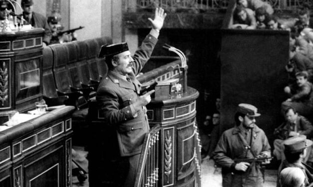 EL 23 F, MISTERIOS Y MENTIRAS 40 AÑOS DESPUÉS. La Hora del CAFE 236 en directo por Youtube, Facebook y Twitter.