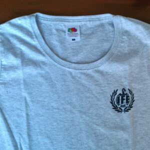 Camiseta gris JFE: "Brillen al sol las flechas de mi haz"