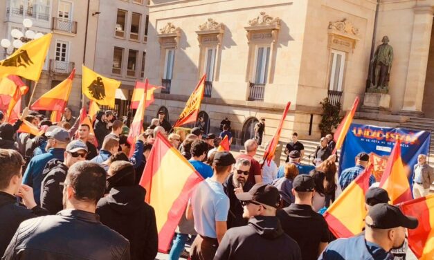 12 de octubre. La Bandera sigue alzada – Falange Española de las JONS en Vitoria