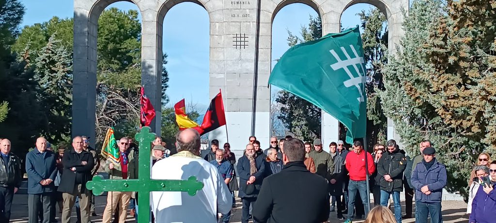 Homenaje a Ion Mota y Vasile Marin